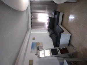 Închiriez apartament zona 9 mai