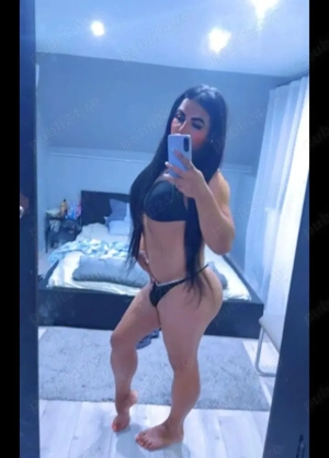 Transexuală reală...