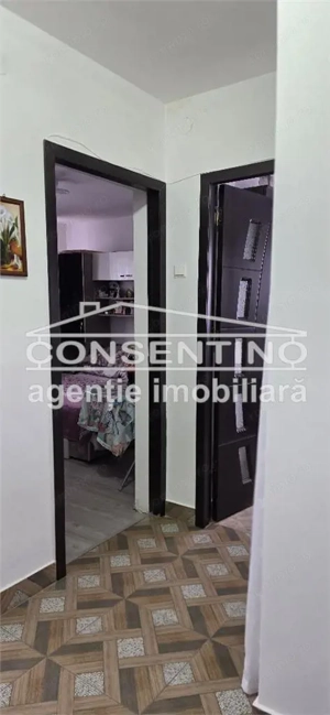 Se vinde imobil cu 2 camere , bdul N. Balcescu , liber , decomandat - imagine 3