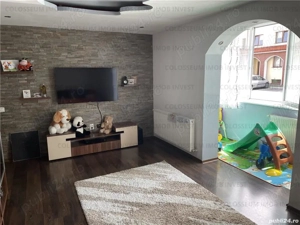 Apartament 2 camere, decomandat mobilat, parcare, zona Tractorul!