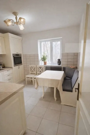 Apartament 3 camere, decomandat, ultracentral  - imagine 6