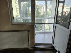 Vanzare Apartament 3 Camere Semidecomandat Bd.Alexandru Obregia - imagine 5
