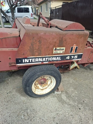 vand presa de balotat internațional 435
