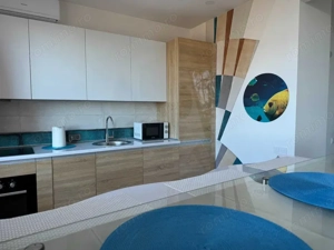 Garsonieră recent renovată de închiriat   Domenii