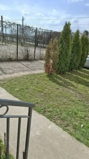 Vand apartament la vilă 62,17 mp utili plus alte dependinte.Girov Neamt