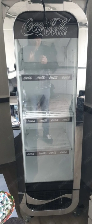 Frigider băuturi cu polițe nou