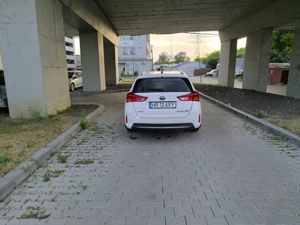 Toyota Auris Hybrid 2013 - imagine 5