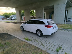 Toyota Auris Hybrid 2013 - imagine 2