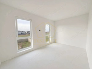 Duplex cu 4 camere, despărțit prin camera tehnica | Mosnita Noua | Barista - imagine 5