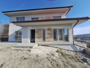 Casă Individuală Premium in Chinteni 214 mp utili, garaj dublu - imagine 2