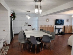 Vila 7 camere,4 bai - Zona Darste