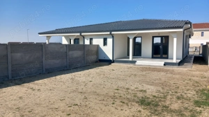 Duplex 3 camere - Mosnita Noua - toate utilitatile - finalizat