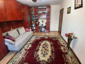 Apartament decomandat,  2 camere, zona foarte bună  in Craiova - imagine 2