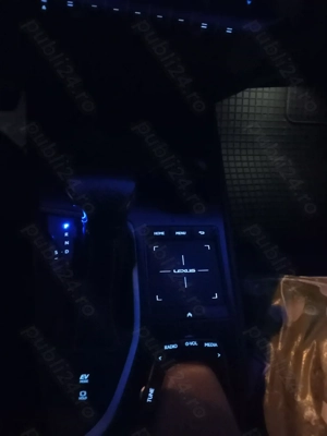 Lexus ux 250 h - 22000 E negociabil  - imagine 3