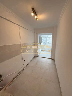 De vânzare apartament 2 camere   Pietonalul Unirii - imagine 5