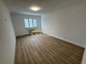 De vânzare apartament 2 camere   Pietonalul Unirii - imagine 3