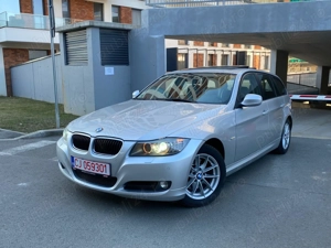 BMW Seria 3 320D 177 CP Automat, Pano, Bixenon - imagine 2