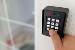 Montaj sisteme de control acces  - imagine 3