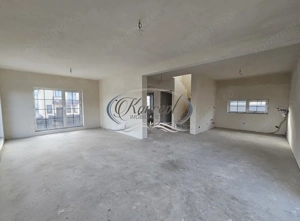 Casa spatioasa cu garaj in Chinteni - imagine 4