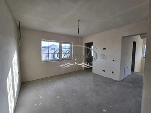 Casa spatioasa cu garaj in Chinteni - imagine 9