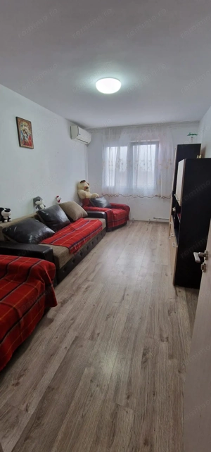 Doua camere in zona sediu politie. - imagine 2