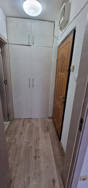 Doua camere in zona sediu politie. - imagine 9