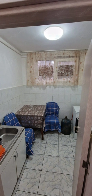 Doua camere in zona sediu politie. - imagine 6