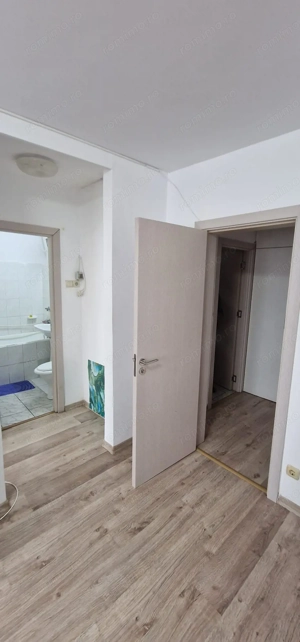 Doua camere in zona sediu politie. - imagine 7