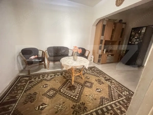 Apartament 3 camere, zona Centrala - imagine 2