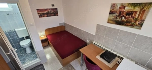 La 5 minute de stația de metrou Eroii Revolutiei  - imagine 4