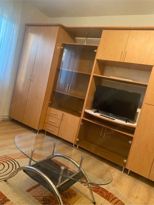 Închiriez apartament 2 camere,renovat complet, zonă liniștită, acces facil Shopping. - imagine 8