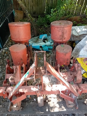 ***Semanatoare cu fertilizare***