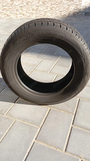 Vând 2 anvelope Viatti 205 60 R16 - imagine 3
