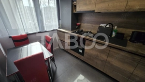 Apartament de vanzare 54mp 3 camere decomandate in zona Selimbar Sibiu - imagine 4