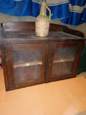 Vitrina cu geamuri retro lemn confectionata in anul 1930 