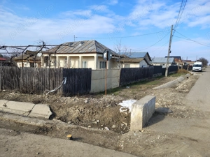 De vânzare proprietate cu doua imobile - imagine 3