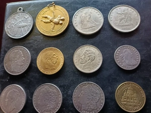 vând lot monede diverse.