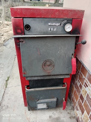 De vânzare cazan pe combustibil solid, lemn, cărbuni. 25kw pe lemn și 35 pe Cox. 