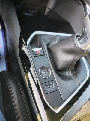 Peugeot 3008 1.2 PureTech Turbo S&S GT-Line - imagine 13