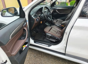 BMW X1 sDrive18d Aut. Sport Line - imagine 9