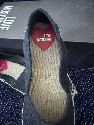 Vând espadrile Love Moschino