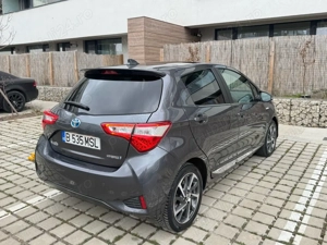 Toyota yaris 1.5 Hybrid Panoramic configuratie rara achizitonata din reprezentata toyota nord - imagine 2