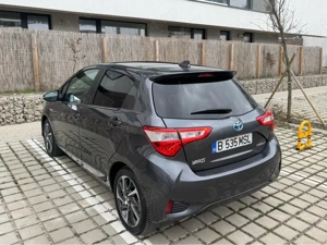 Toyota yaris 1.5 Hybrid Panoramic configuratie rara achizitonata din reprezentata toyota nord - imagine 4
