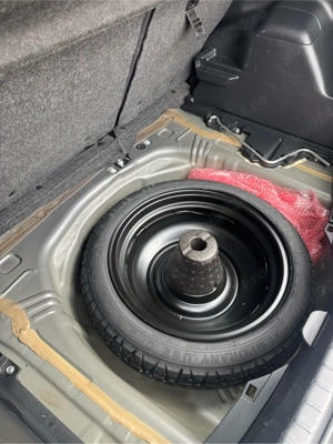 Toyota yaris 1.5 Hybrid Panoramic configuratie rara achizitonata din reprezentata toyota nord - imagine 10