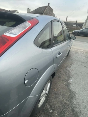 Vând Ford Focus Ghia - imagine 3