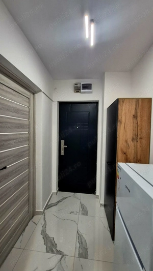 P-ta Victoriei, 2 camere, bloc izolat, totul nou - imagine 2