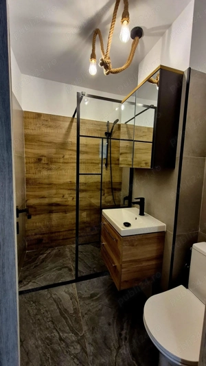 P-ta Victoriei, 2 camere, bloc izolat, totul nou - imagine 5