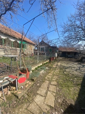Vând casă bătrânească in comuna Gvardenita jud Mehedinti - imagine 4