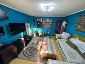 apartament 3 camere de vanzare  - imagine 4