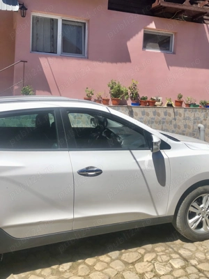 De vânzare hyundai ix35 Tucson 2.0 diesel, cutie automata - imagine 3